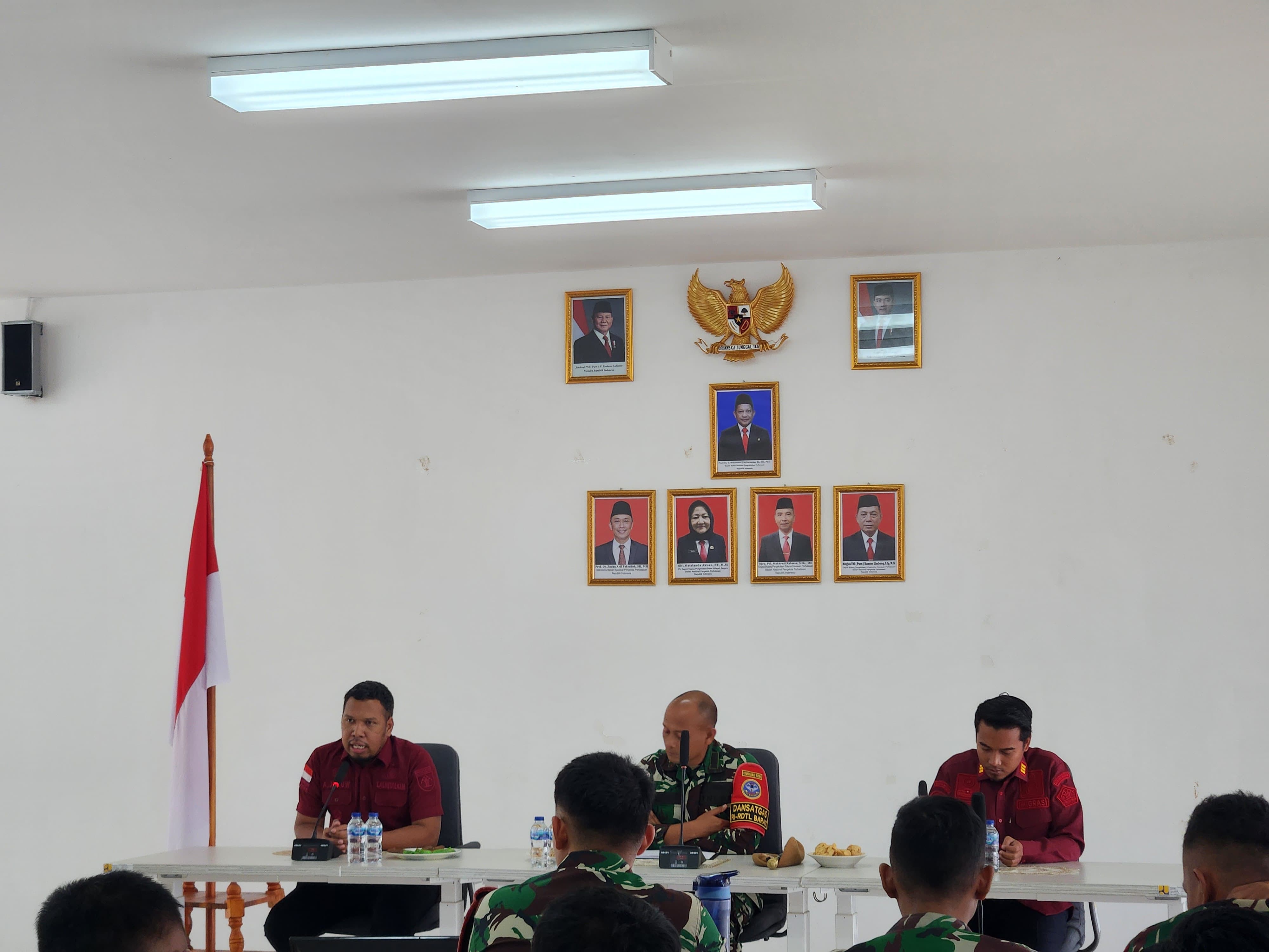 SINERGI IMIGRASI ATAMBUA DAN SATGAS PAMTAS RI-RDTL DALAM PENGAWASAN PERBATASAN